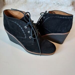 NATURALIZER N5 Comfort Kaitlyn  Black Suede Lace-Up Wedge Booties